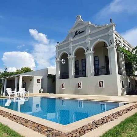 Je T'Aime Cafe & Villa Sing Buri Exterior foto